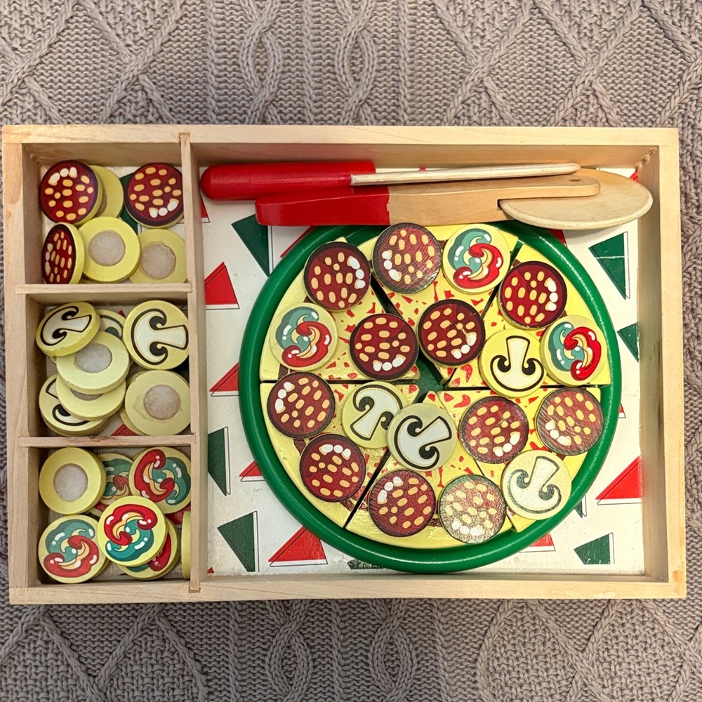 Melissa & Doug Wooden Pizza Playset